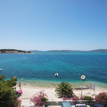 Family Friendly Seaside Apartments Brodarica, Sibenik - 15270 Buitenkant foto