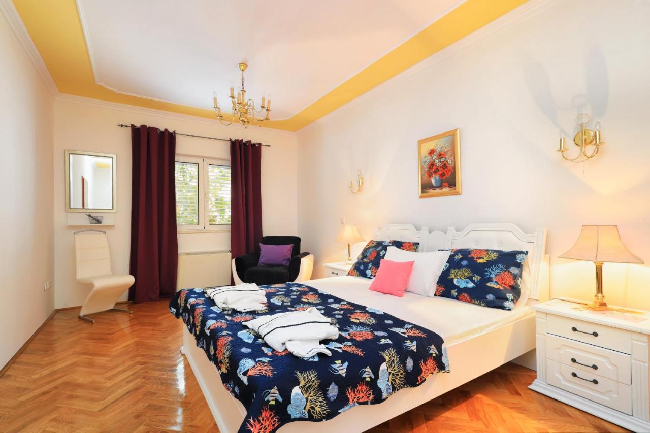 Family Friendly Seaside Apartments Brodarica, Sibenik - 15270 Buitenkant foto