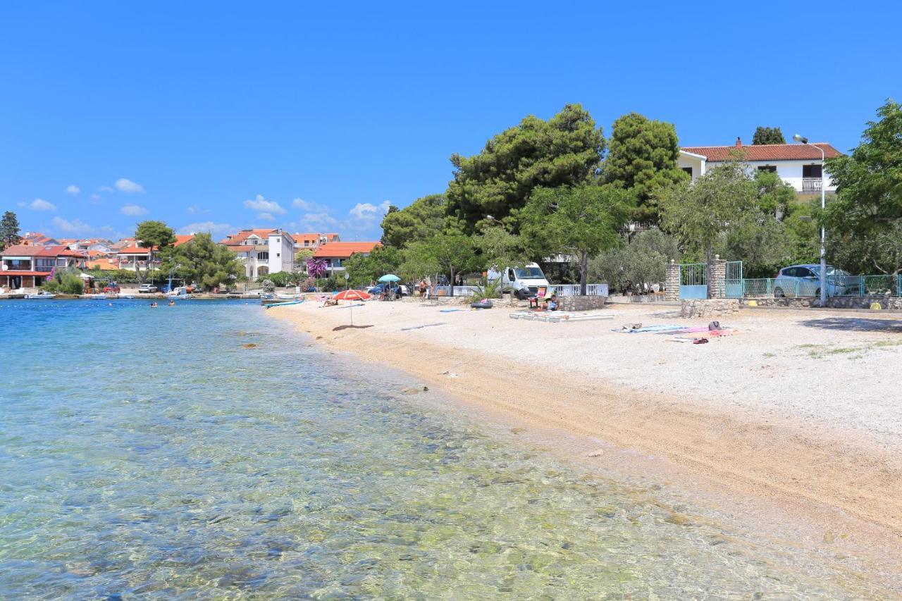 Family Friendly Seaside Apartments Brodarica, Sibenik - 15270 Buitenkant foto