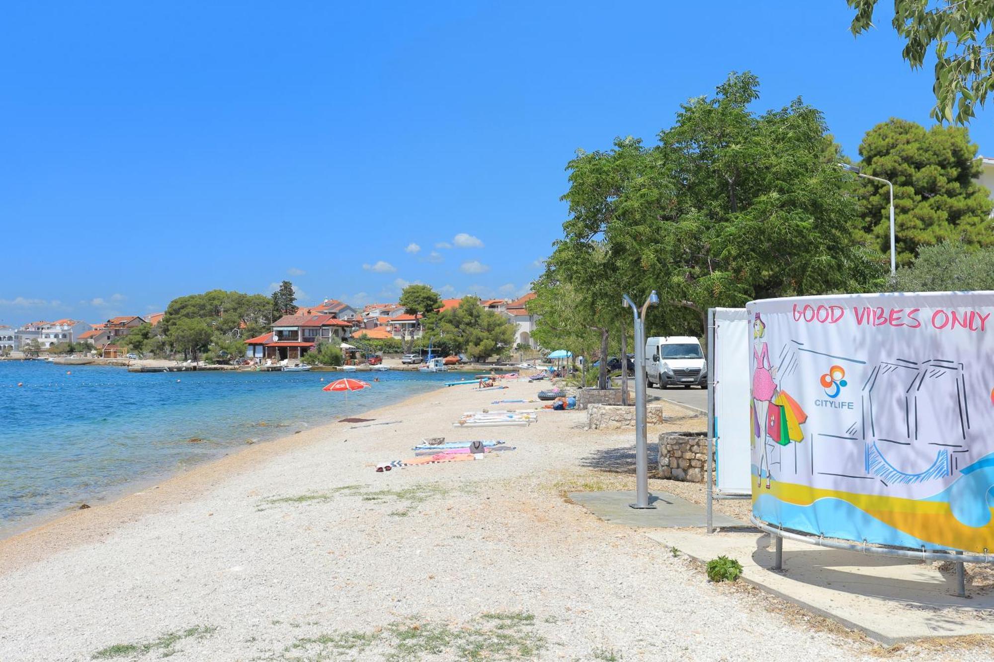 Family Friendly Seaside Apartments Brodarica, Sibenik - 15270 Buitenkant foto